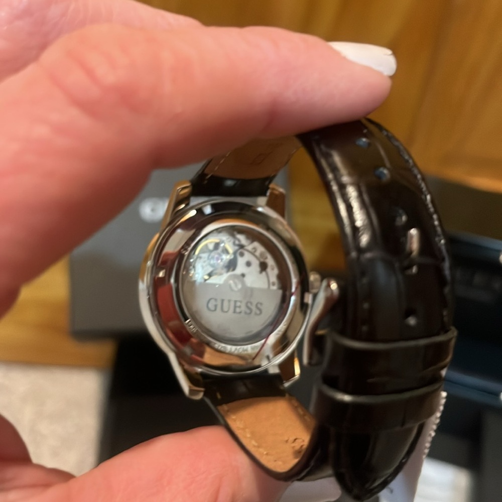 Guess Automatic Watch - Picture 7 of 15